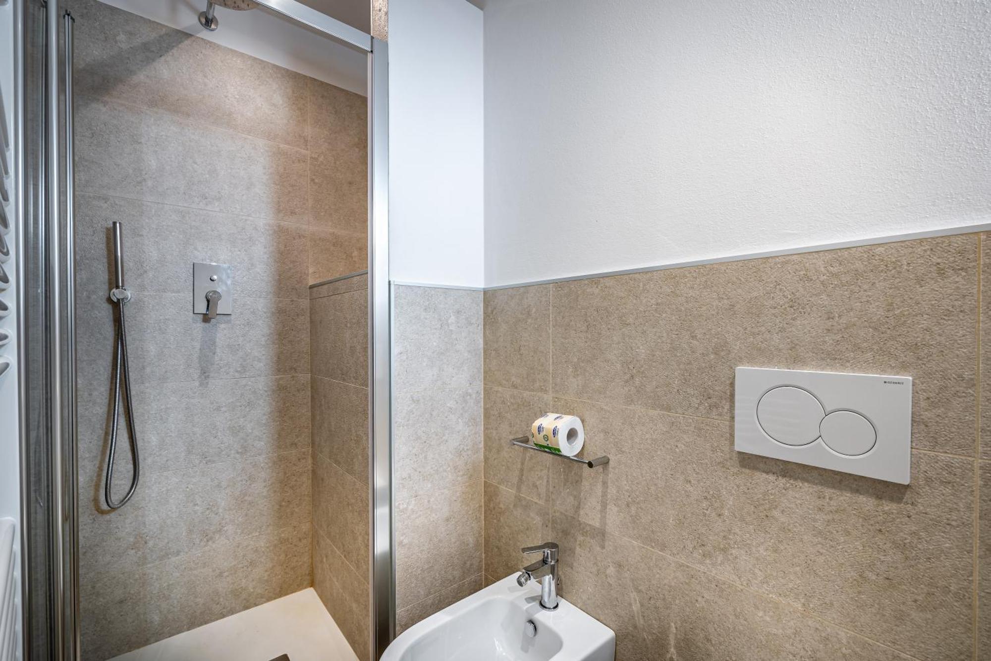 Roommo Via Dei Pilastri Giada Firenze Eksteriør billede